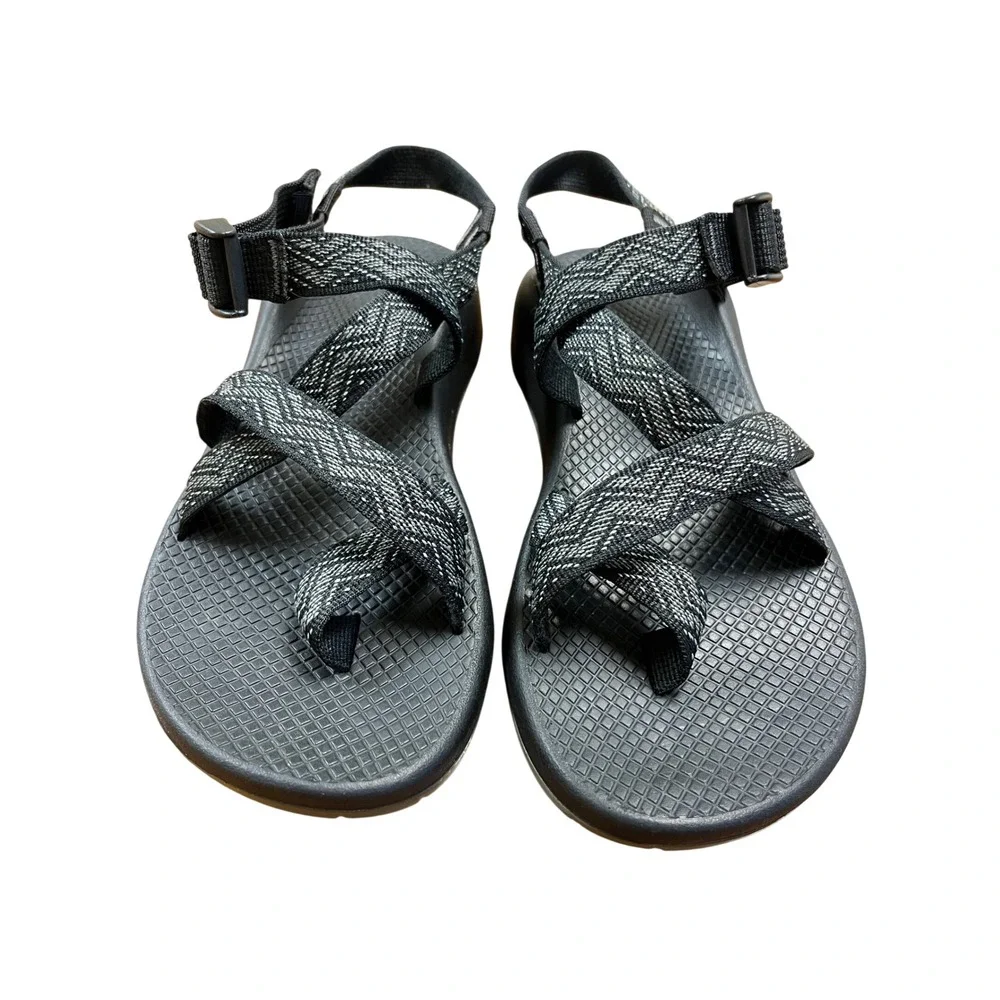 Chaco Z/Cloud 2 Sandals Women 9 Black White Strappy Toe Loop Hiking Gorpcore